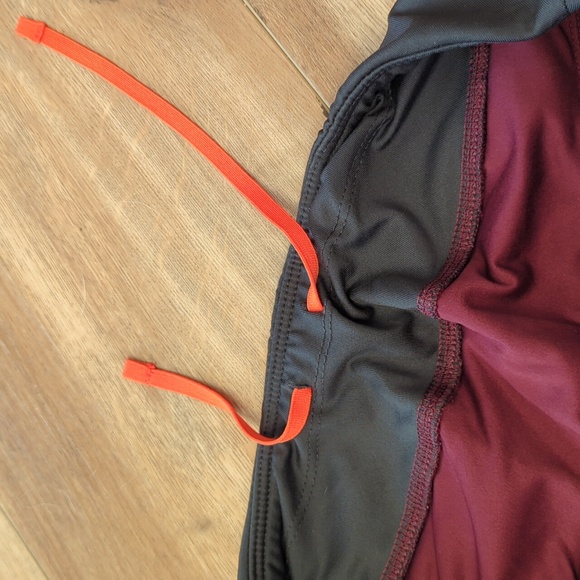 Women's Nike Dri-Fit Virginia Tech Shorts, L - Picture 7 of 13